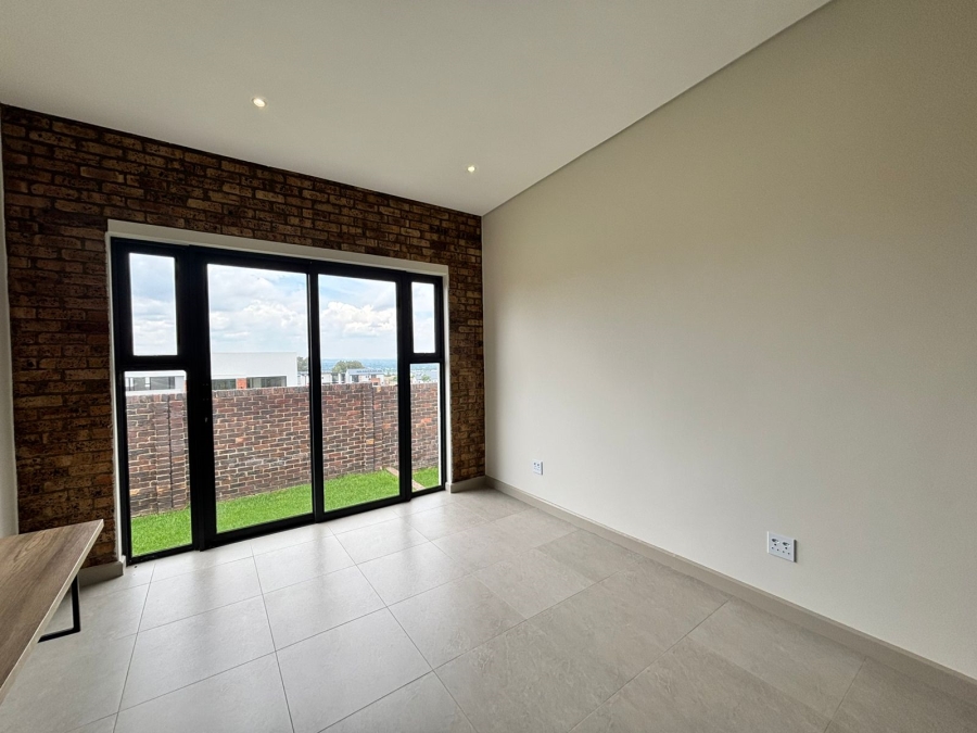 To Let 3 Bedroom Property for Rent in Helderzicht Eco Estate North West